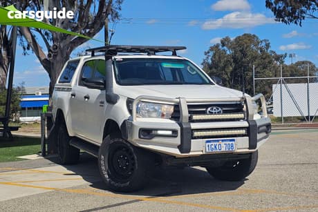 White 2017 Toyota Hilux Dual Cab Utility Sr (4X4)