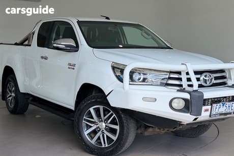 White 2015 Toyota Hilux X Cab Utility Sr5 (4X4)