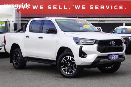 White 2025 Toyota Hilux Double Cab Pick Up Sr5 48V (4X4)