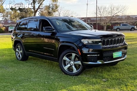 Black 2022 Jeep Grand Cherokee Wagon Limited 5 Seat (4X4)