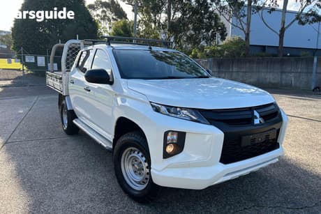 White 2022 Mitsubishi Triton Double Cab Pick Up Glx (4X2)