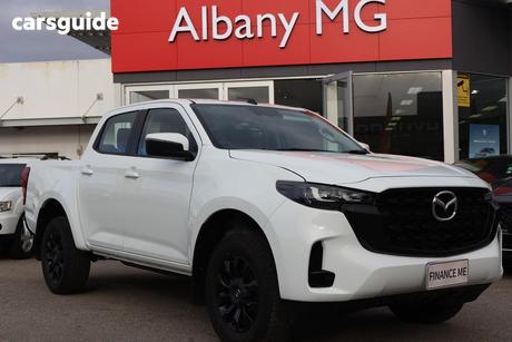 White 2025 Mazda BT-50 Dual Cab Pick-up Xt (4X4)