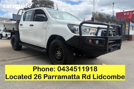 White 2018 Toyota Hilux Double Cab Chassis Sr (4X4)
