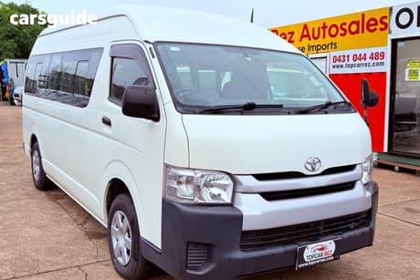 White 2017 Toyota HiAce Bus Commuter