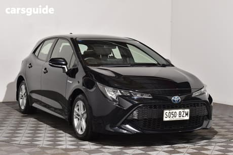 Black 2019 Toyota Corolla Hatchback Ascent Sport (Hybrid)