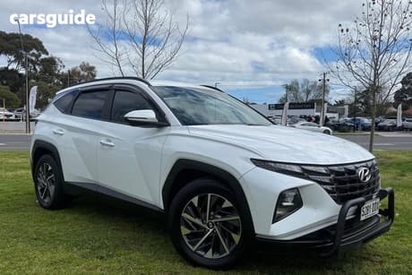 White 2022 Hyundai Tucson Wagon Elite (Awd)
