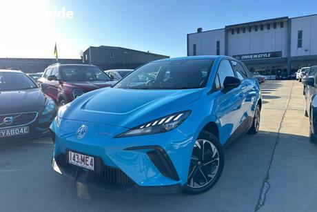 Blue 2024 MG MG4 Hatchback Excite 51