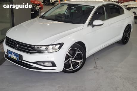White 2022 Volkswagen Passat Sedan 140Tsi Business
