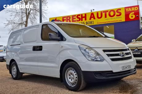 White 2015 Hyundai Iload Van