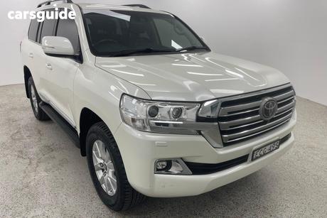 White 2019 Toyota Landcruiser Wagon Lc200 Sahara (4X4)