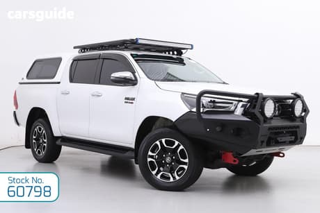 White 2024 Toyota Hilux Double Cab Chassis Sr5 + Premium Interior (4X4)