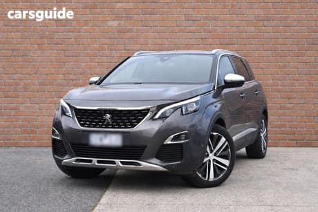 Grey 2018 Peugeot 5008 Wagon Gt