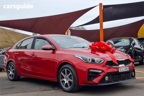 Red 2019 Kia Cerato Hatchback S (Av)