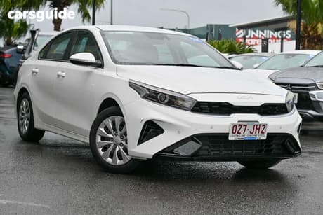 White 2023 Kia Cerato Sedan S