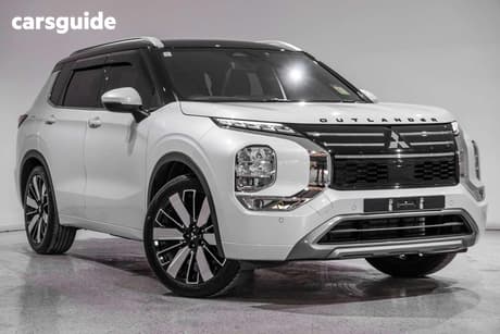 White 2025 Mitsubishi Outlander Wagon Exceed Tourer 5 Seat (Awd)