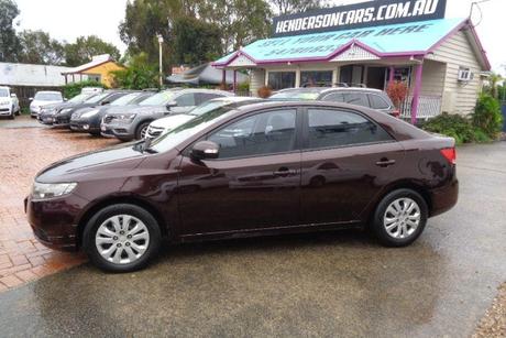 Red 2010 Kia Cerato Sedan S