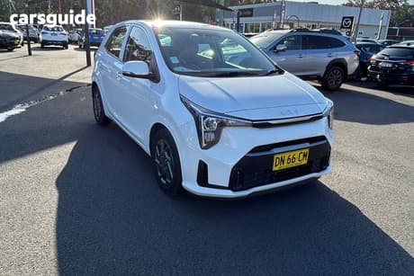 White 2025 Kia Picanto Hatchback Sport (Pe2)