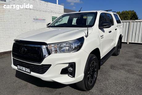White 2019 Toyota Hilux Double Cab Pick Up Sr (4X4)