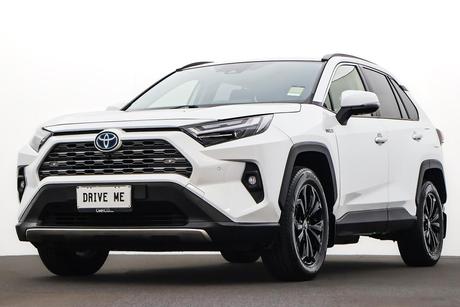 White 2023 Toyota RAV4 Wagon Cruiser (Awd) Hybrid