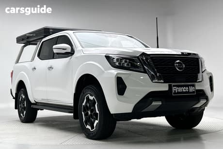 White 2024 Nissan Navara Dual Cab Pick-up St (4X4)