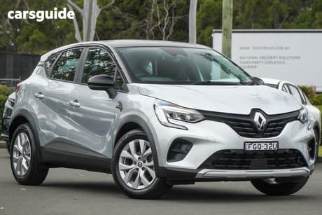 Silver 2021 Renault Captur Wagon Zen