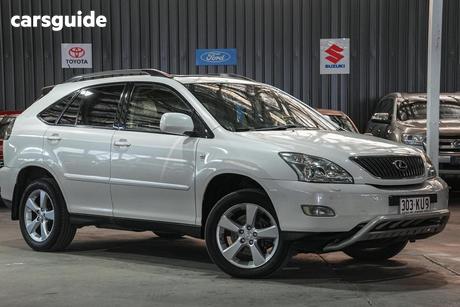 White 2005 Lexus RX SUV SPORTS MCU38R UPDATE