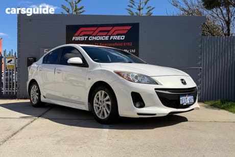 White 2011 Mazda 3 Sedan Maxx Sport