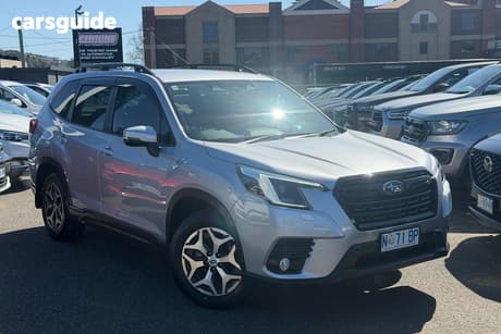Silver 2022 Subaru Forester Wagon 2.5I (Awd)