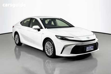 White 2025 Toyota Camry Sedan Ascent Hybrid