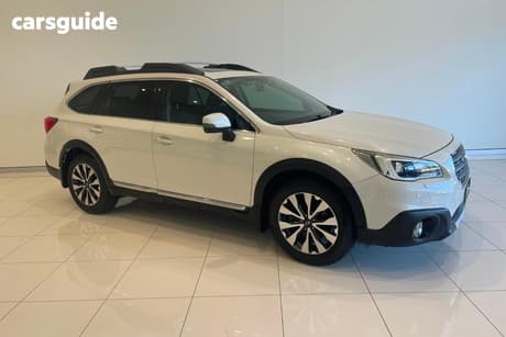 White 2015 Subaru Outback Wagon 3.6R
