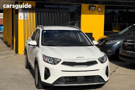 White 2021 Kia Stonic Wagon S