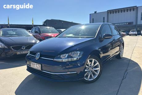 Blue 2017 Volkswagen Golf Hatchback 110 Tsi Comfortline
