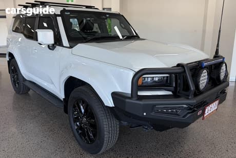 White 2025 Toyota Landcruiser Prado Wagon Kakadu