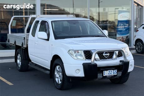 White 2014 Nissan Navara Ute Tray ST-X