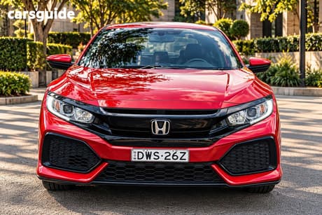 Red 2018 Honda Civic Hatchback Vti