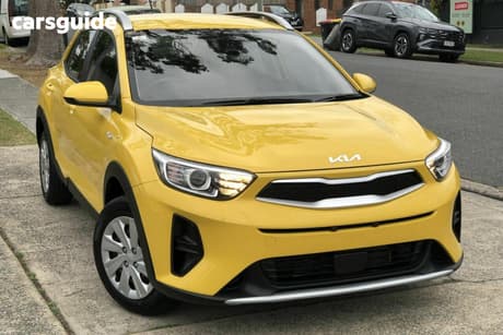 Yellow 2022 Kia Stonic Wagon S
