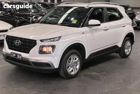 White 2023 Hyundai Venue Wagon