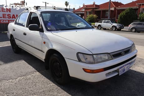 White 1997 Toyota Corolla Sedan Csi