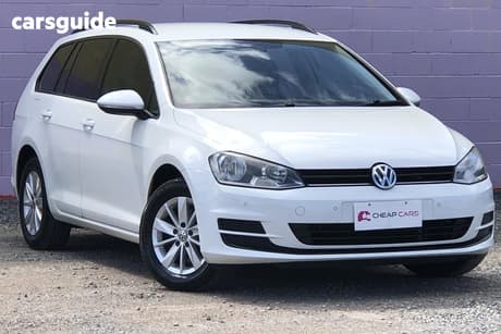 White 2016 Volkswagen Golf Wagon 92 Tsi Trendline
