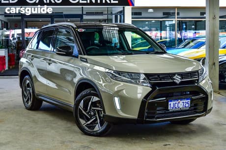 White 2026 Suzuki Vitara Wagon Turbo Hybrid