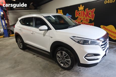 White 2017 Hyundai Tucson Wagon Active X (Fwd)