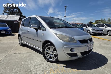 Silver 2007 Mitsubishi Colt Hatchback Vr-X