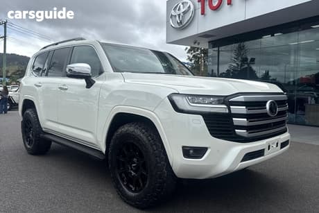 White 2022 Toyota Landcruiser Wagon Lc300 Sahara (4X4)