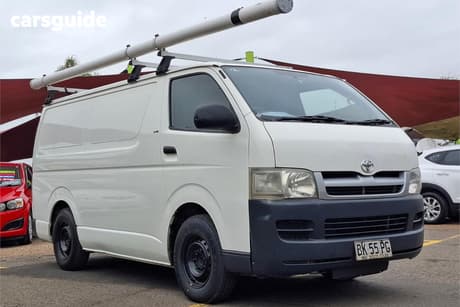 White 2005 Toyota HiAce Van Lwb