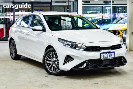 White 2024 Kia Cerato Hatchback Sport