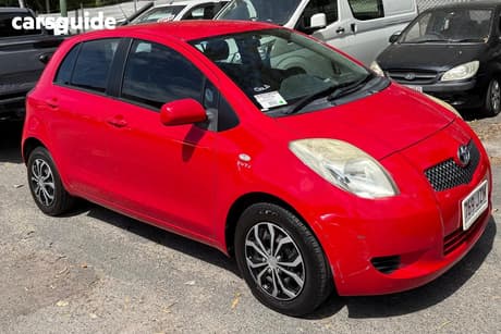 Red 2007 Toyota Yaris Hatchback Yr