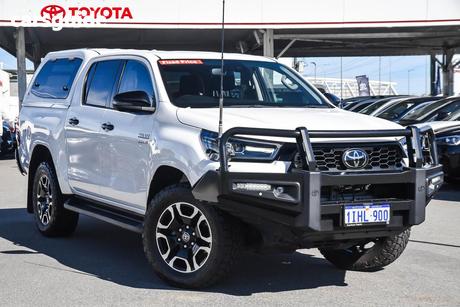 White 2024 Toyota Hilux Double Cab Pick Up Sr5 48V (4X4)