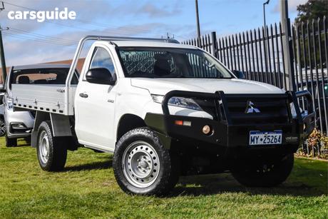 White 2020 Mitsubishi Triton Cab Chassis Glx (4X4)