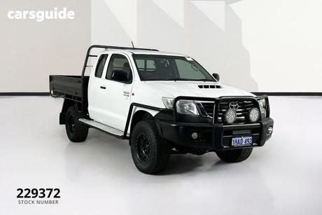 White 2015 Toyota Hilux X Cab Cab Chassis Sr (4X4)