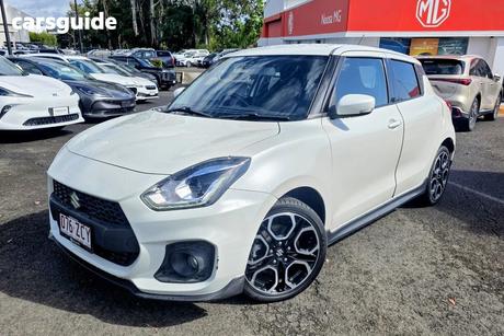 White 2019 Suzuki Swift Hatchback Sport